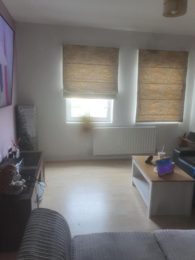 Nice 2 Bed Apartment Londres Exterior foto